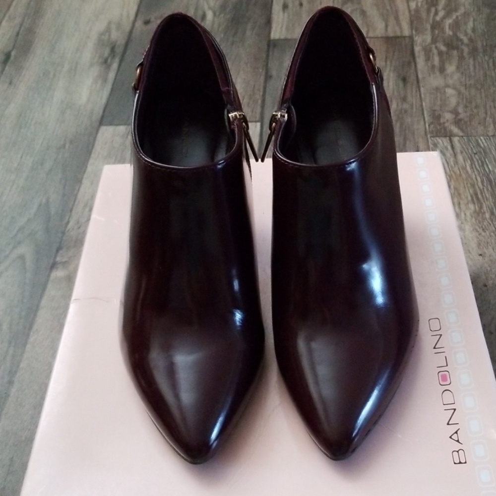 Bandolino Burgundy Booties
